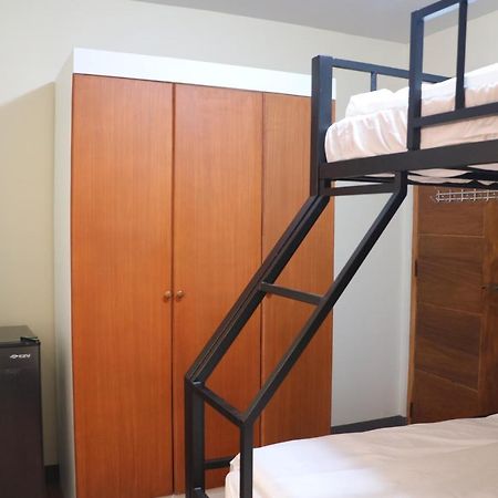 Anicia Guesthouse Rooms Paranaque City Εξωτερικό φωτογραφία