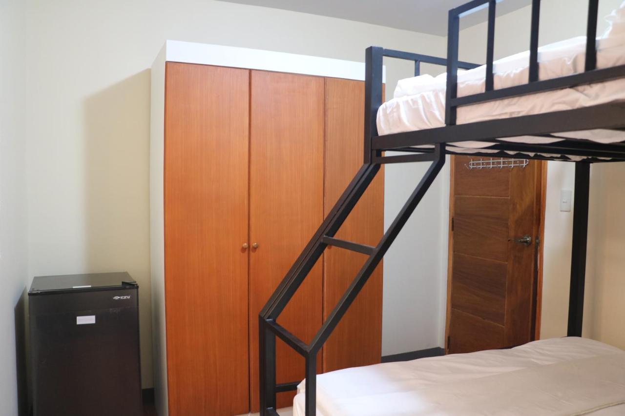 Anicia Guesthouse Rooms Paranaque City Εξωτερικό φωτογραφία